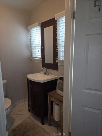 1902 W 65th, Los Angeles, CA 90047