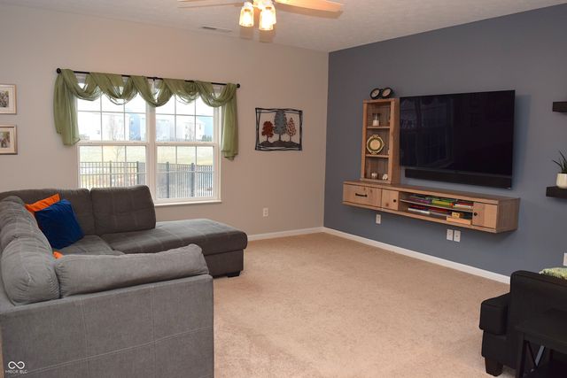 5323 Maywood Drive, Whitestown, IN 46075