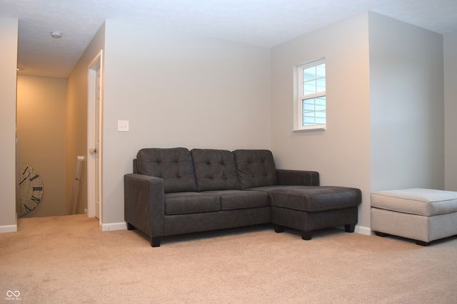 5323 Maywood Drive, Whitestown, IN 46075