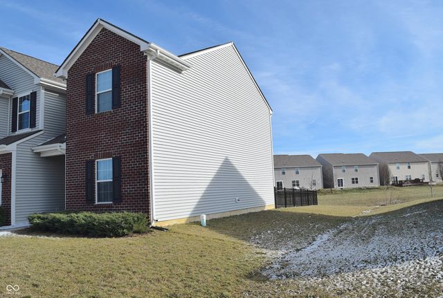 5323 Maywood Drive, Whitestown, IN 46075