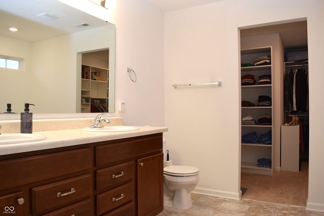 5323 Maywood Drive, Whitestown, IN 46075