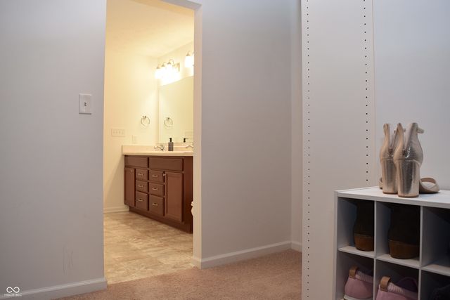 5323 Maywood Drive, Whitestown, IN 46075