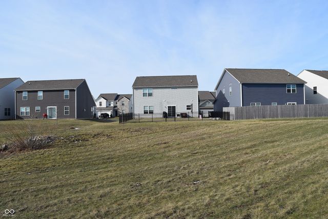 5323 Maywood Drive, Whitestown, IN 46075