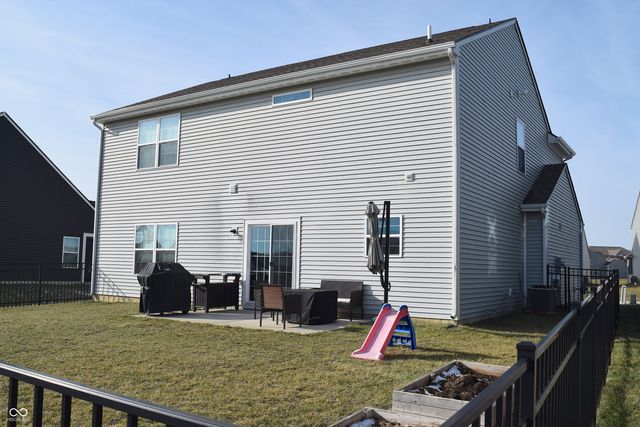 5323 Maywood Drive, Whitestown, IN 46075