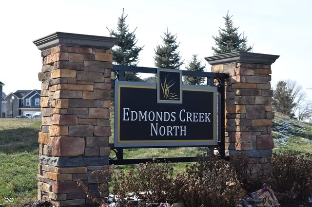 5323 Maywood Drive, Whitestown, IN 46075