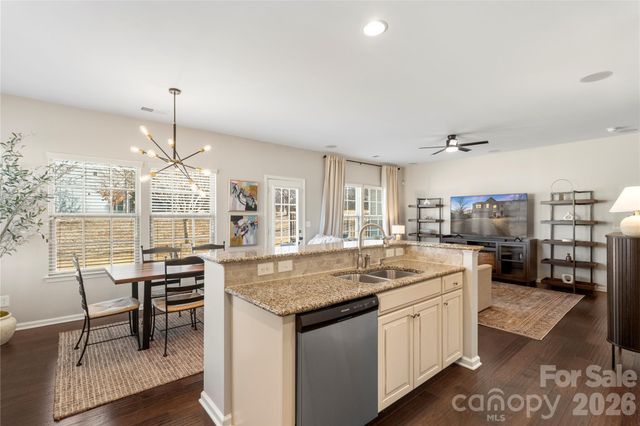 1845 Fleetwood Drive, Charlotte, NC 28208