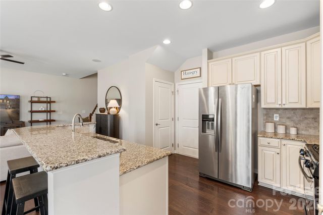 1845 Fleetwood Drive, Charlotte, NC 28208