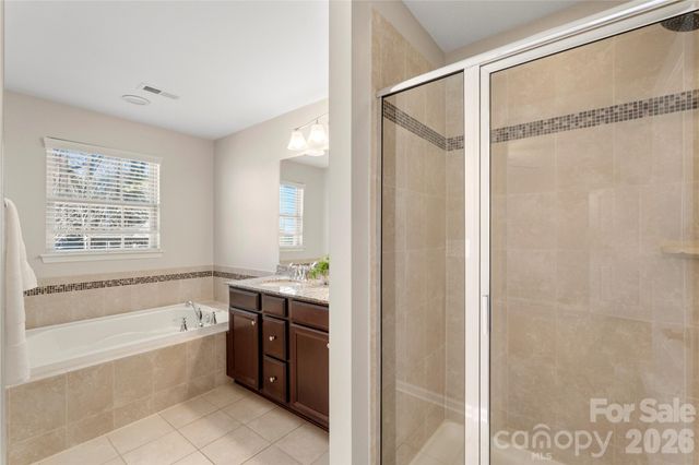 1845 Fleetwood Drive, Charlotte, NC 28208