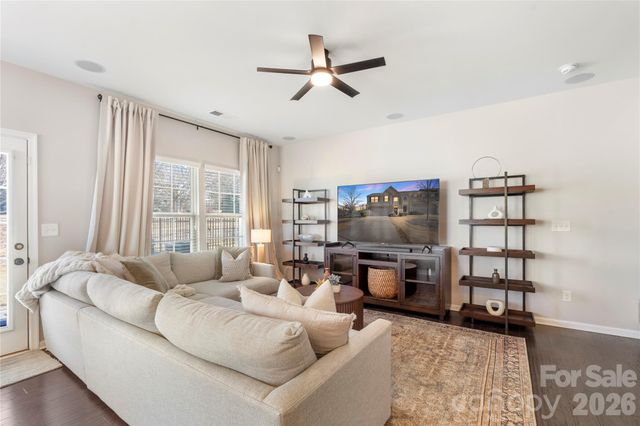 1845 Fleetwood Drive, Charlotte, NC 28208