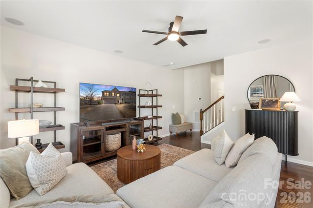 1845 Fleetwood Drive, Charlotte, NC 28208