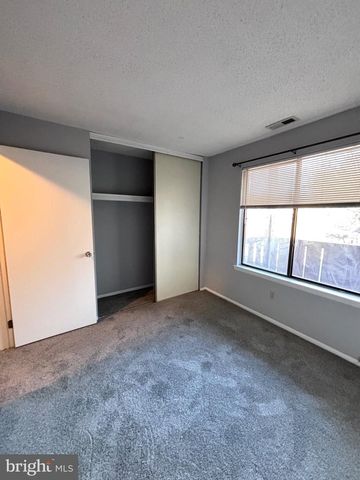 4810B ABERDEEN DR, Mount Laurel, NJ 08054