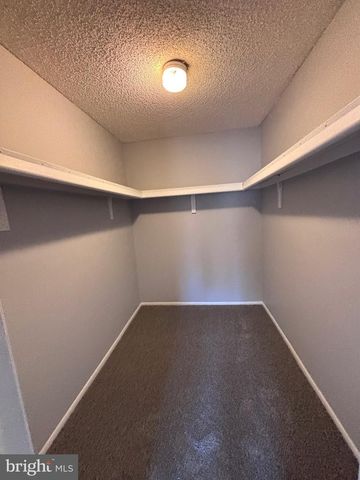 4810B ABERDEEN DR, Mount Laurel, NJ 08054