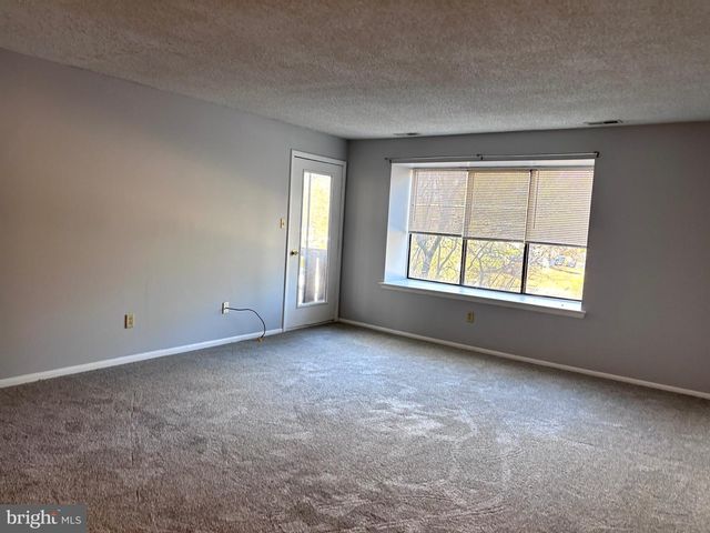 4810B ABERDEEN DR, Mount Laurel, NJ 08054