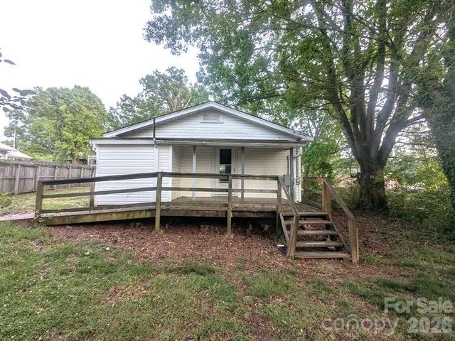 901 State Street Ext, Marion, NC 28752