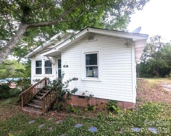 901 State Street Ext, Marion, NC 28752