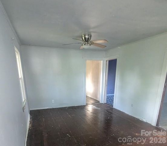 901 State Street Ext, Marion, NC 28752