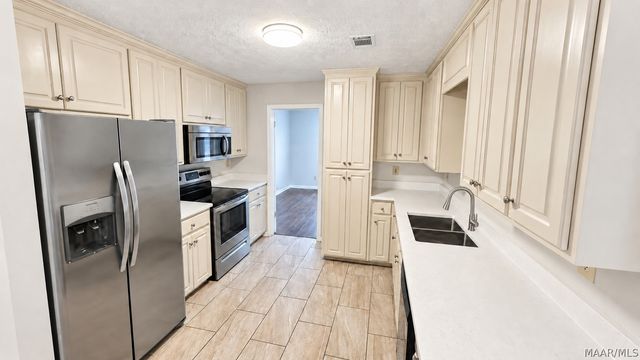 3606 Farmfield Lane, Montgomery, AL 36116