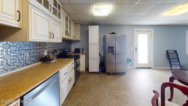 1835 42nd Avenue, Vero Beach, FL 32960