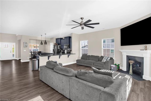 573 Mahogany Drive, Thomasville, NC 27360