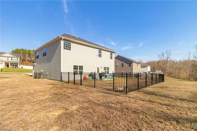 573 Mahogany Drive, Thomasville, NC 27360