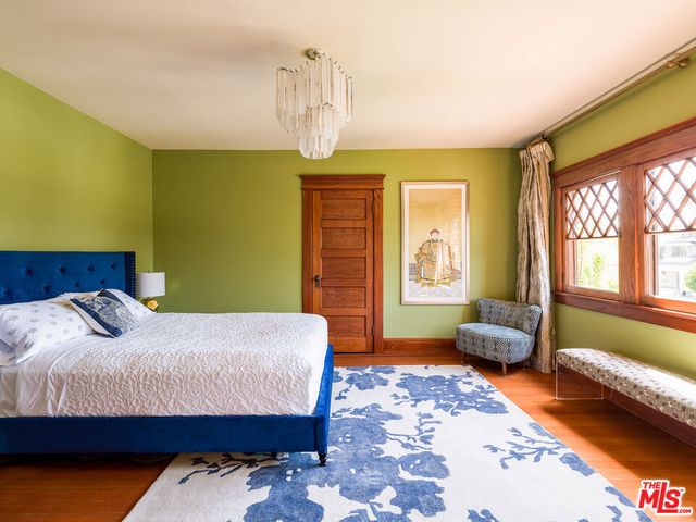 1716 S Hobart Boulevard, Los Angeles, CA 90006