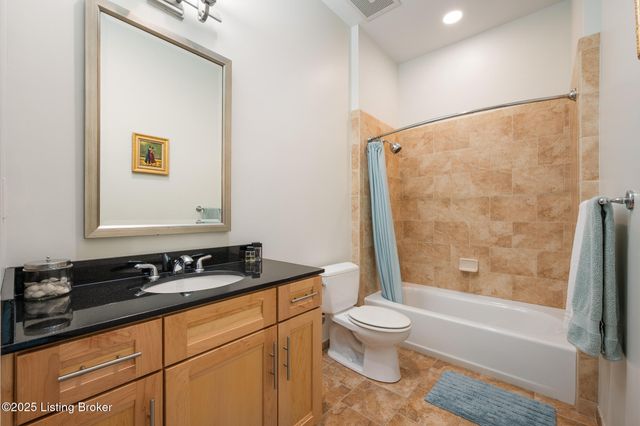 324 E Main St 401, Louisville, KY 40202