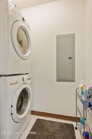 324 E Main St 401, Louisville, KY 40202