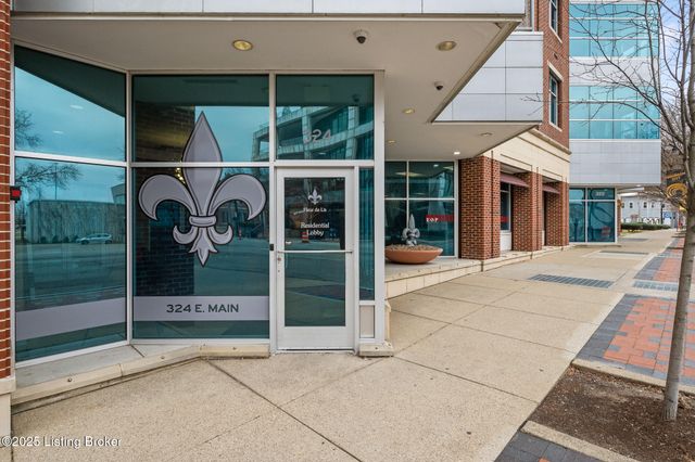 324 E Main St 401, Louisville, KY 40202