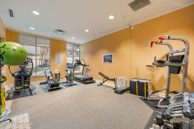 324 E Main St 401, Louisville, KY 40202