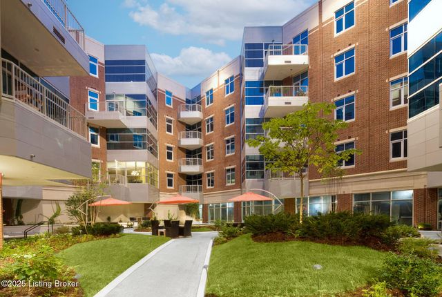 324 E Main St 401, Louisville, KY 40202