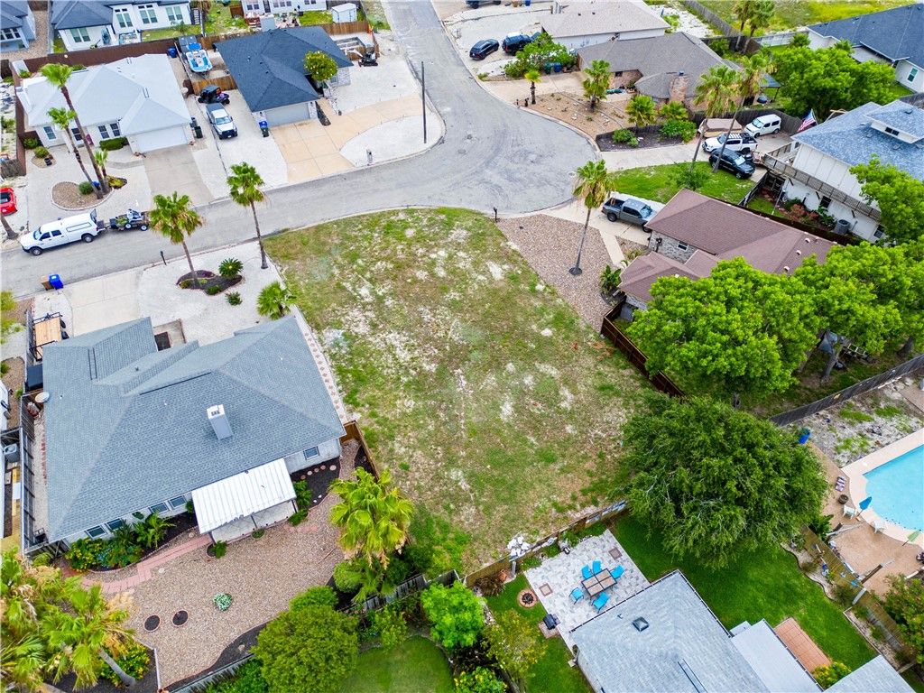 13949 Lighthouse Dr, Corpus Christi, TX 78418 — photo 3