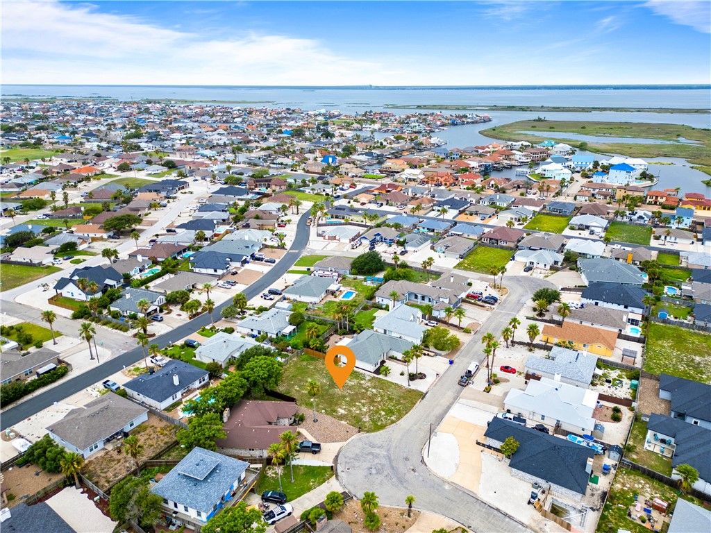 13949 Lighthouse Dr, Corpus Christi, TX 78418 — photo 5