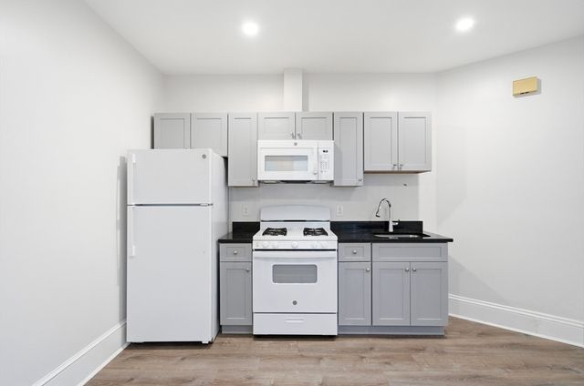 14-16 Ripley Street 1R, Malden, MA 02148