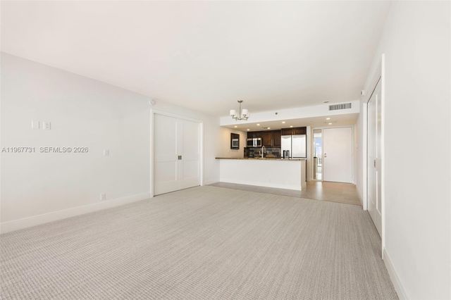 7601 E Treasure Dr 2319, North Bay Village, FL 33141