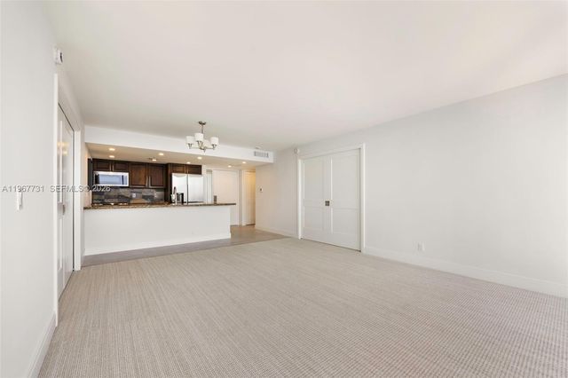 7601 E Treasure Dr 2319, North Bay Village, FL 33141