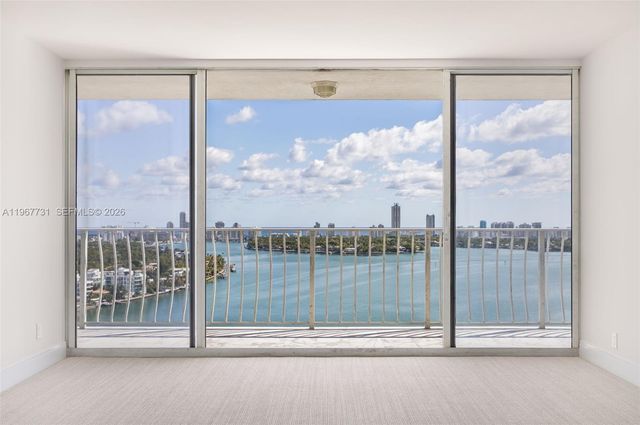 7601 E Treasure Dr 2319, North Bay Village, FL 33141