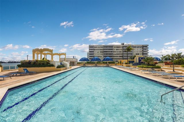 7601 E Treasure Dr 2319, North Bay Village, FL 33141