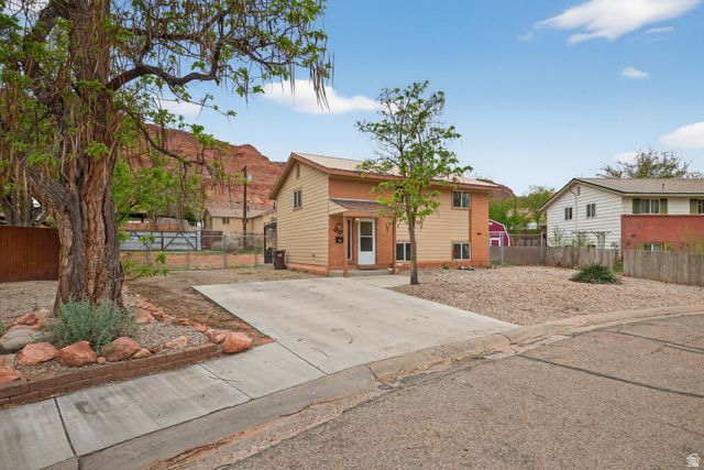 430 UTE CIR, Moab, UT 84532