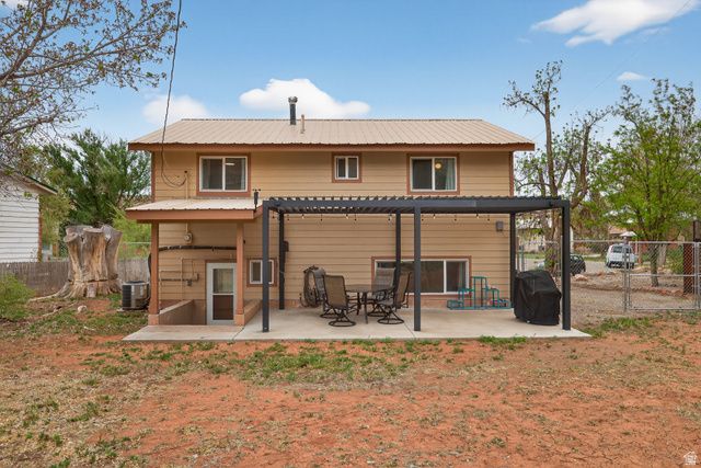 430 UTE CIR, Moab, UT 84532