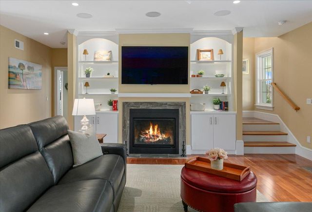 24 Brady Circle, Plaistow, NH 03865