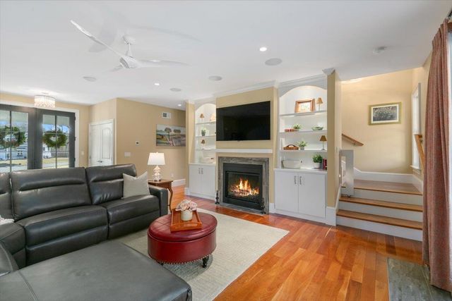 24 Brady Circle, Plaistow, NH 03865