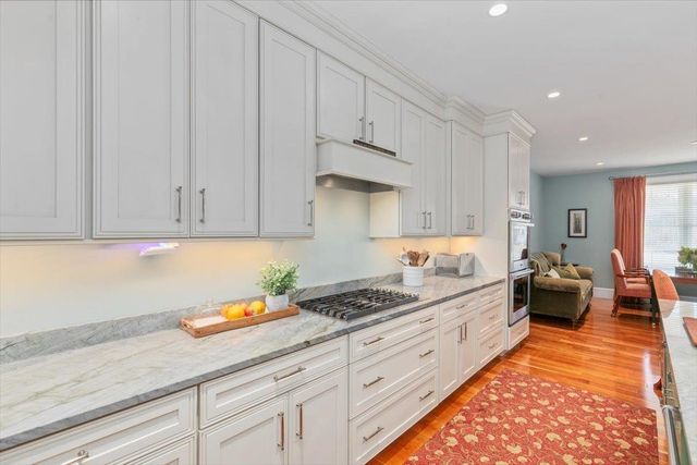 24 Brady Circle, Plaistow, NH 03865