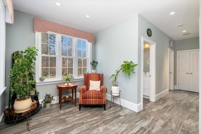 24 Brady Circle, Plaistow, NH 03865