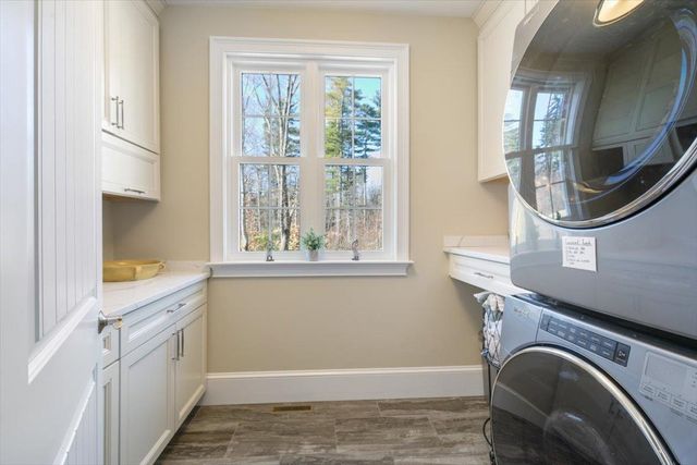 24 Brady Circle, Plaistow, NH 03865