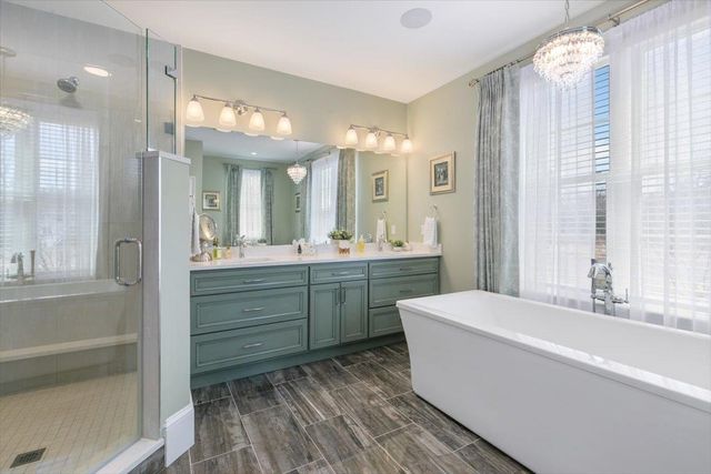 24 Brady Circle, Plaistow, NH 03865