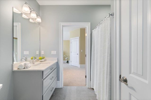 24 Brady Circle, Plaistow, NH 03865