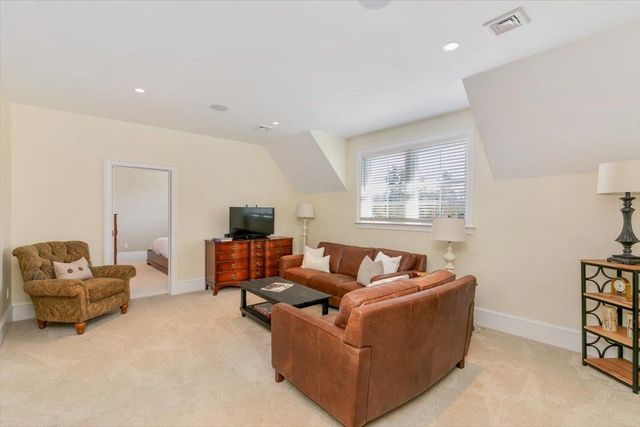 24 Brady Circle, Plaistow, NH 03865