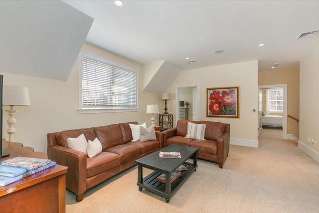 24 Brady Circle, Plaistow, NH 03865