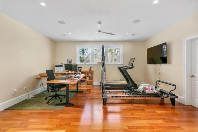 24 Brady Circle, Plaistow, NH 03865