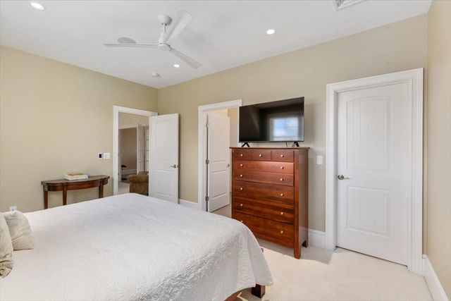 24 Brady Circle, Plaistow, NH 03865